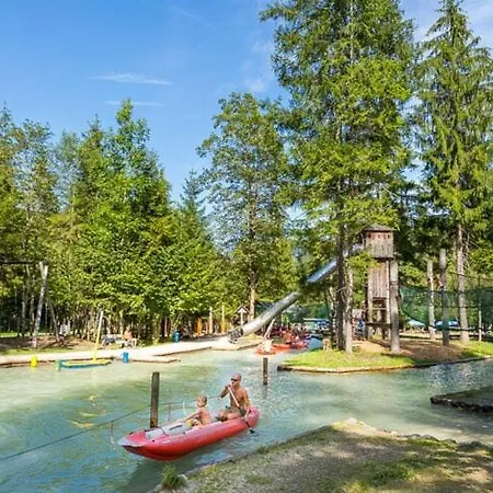 Wood Chalet In Styria With Terrace בקתה *